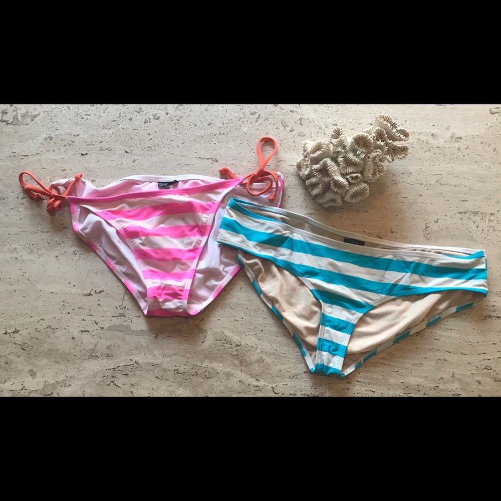 2 bikini bottoms blue/white & pink/white stripes